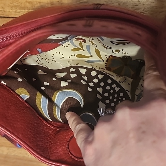 Brighton Red Crossbody Bag with Textured Leather - Picture 15 of 16